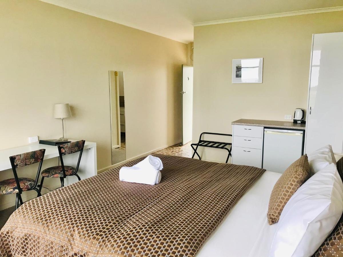 Highway One Motel Motel 3*