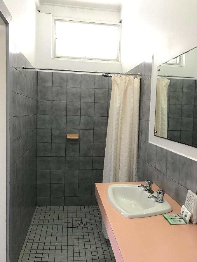 Highway One Motel 3*